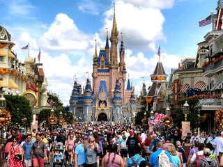 Best credit cards for Disney visits, stays, purchases